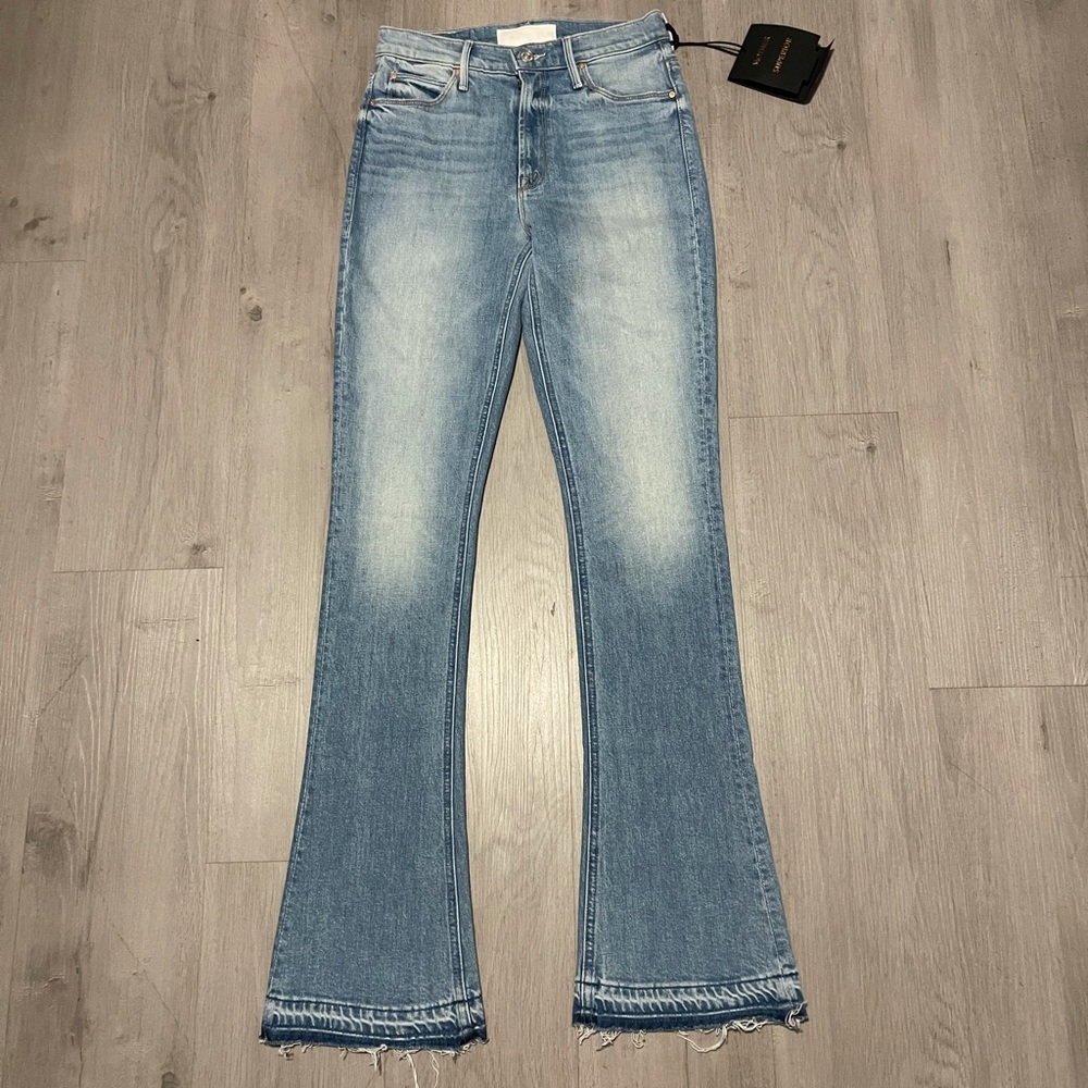 MOTHER SUPERIOR Hight Waisted Runaway Undone Hem Jeans On My Feet Size 26